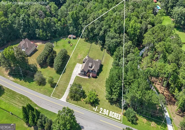 Photo 2 of Single family home for sale at 660 Sandy Creek Rd, Fayetteville, GA 30214 | MLS# 10826705 | Listing updated on 2026-09-09