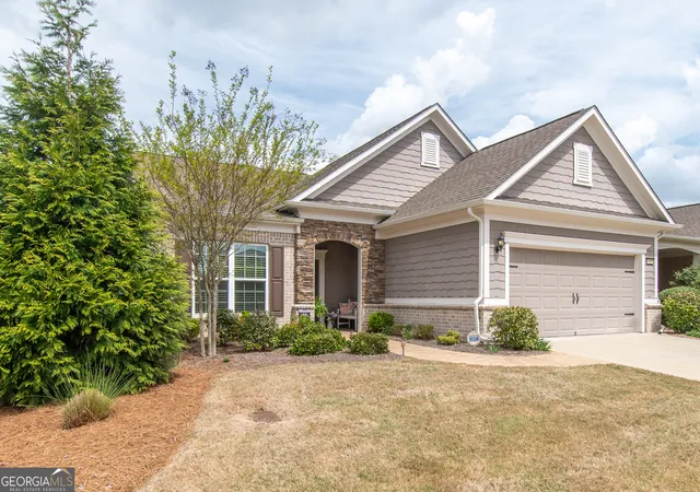 Photo 3 of Single family home for sale at 605 Daffodil Dr, Griffin, GA 30223 | MLS# 10799701 | Listing updated on 2026-07-25