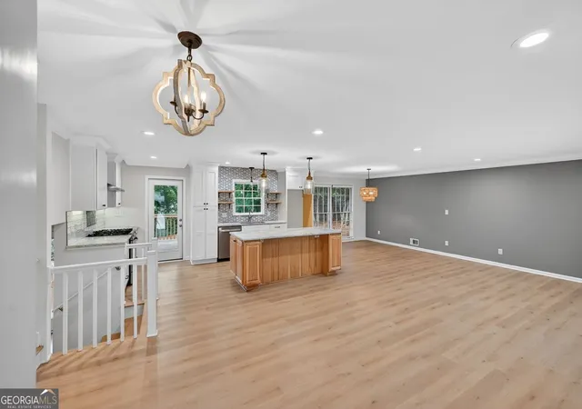 Photo 3 of Single family home for sale at 2037 Longview Way, Atlanta, GA 30341 | MLS# 10777351 | Listing updated on 2026-08-21