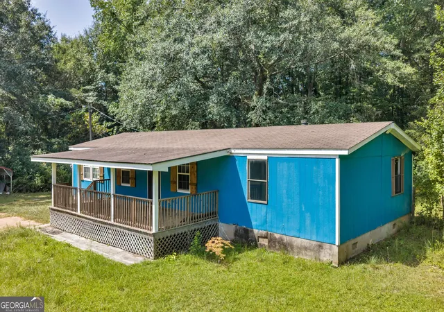 Photo 3 of Sale Pending at 201 Midway Rd, Barnesville, GA 30204 | MLS# 10827335 | Listing updated on 2026-10-05