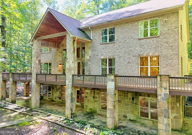 Photo 3 of Single family home for sale at 876 Whitetail Trl, Clayton, GA 30525 | MLS# 10701153 | Listing updated on 2026-09-14