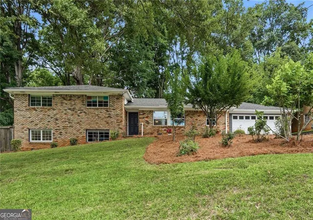 Photo 1 of Sale Pending at 1720 Mary Lou Ln Se, Atlanta, GA 30316 | MLS# 10790397 | Listing updated on 2026-10-19