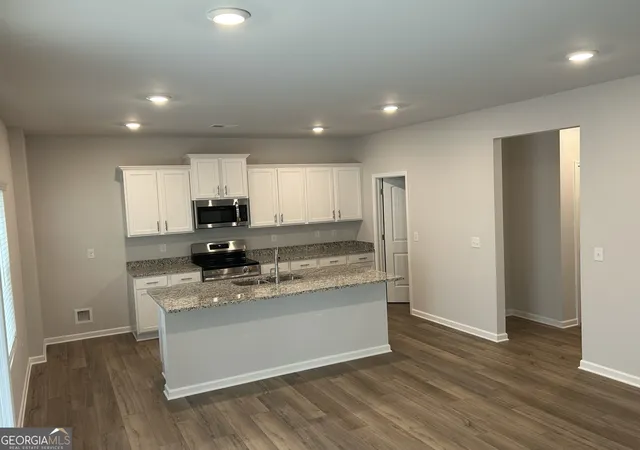 Photo 4 of Single family home for sale at 4 Stonebrook Dr, Rome, GA 30165 | MLS# 10671784 | Listing updated on 2026-10-04