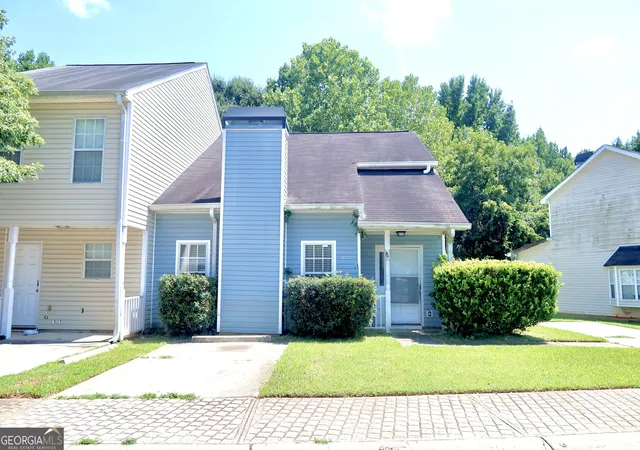 Photo 1 of Townhouse for sale at 6534 Wellington Chase Ct, Lithonia, GA 30058 | MLS# 10835199 | Listing updated on 2026-09-23