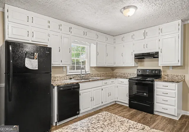 4th image of 6436 Piney Cir Sw, Mableton, GA 30126 | MLS# 10776909
