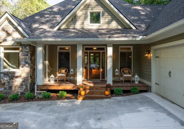 Photo 2 of Sale Pending at 2325 Fodder Crk Ml Rd, Hiawassee, GA 30546 | MLS# 10391255 | Listing updated on 2025-11-23