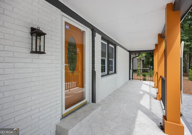 Photo 3 of Sale Pending at 73 Indian Trl, Marietta, GA 30068 | MLS# 10835328 | Listing updated on 2026-09-14