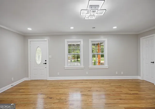 Photo 3 of Sale Pending at 73 Indian Trl, Marietta, GA 30068 | MLS# 10835328 | Listing updated on 2026-09-14