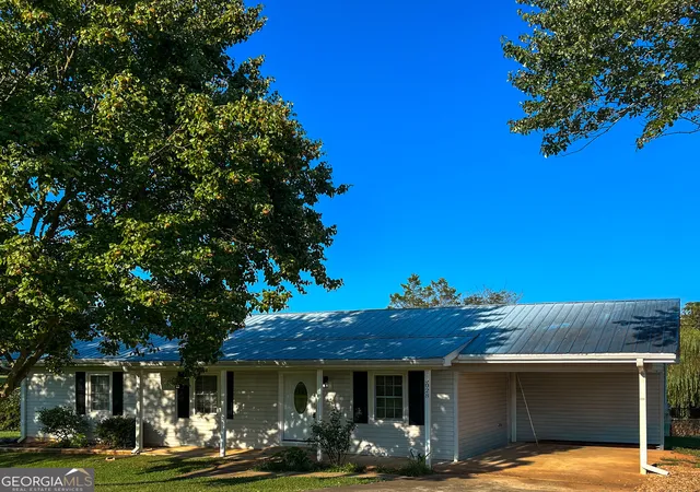 Photo 2 of Single family home for sale at 5028 Clarks Bridge Rd, Gainesville, GA 30506 | MLS# 10832127 | Listing updated on 2026-09-10
