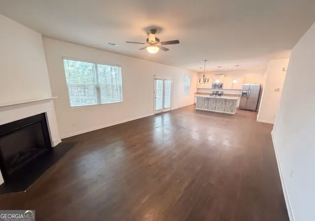 Photo 3 of Single family home for sale at 611 Dodson Lake Ct, Fairburn, GA 30213 | MLS# 10821892 | Listing updated on 2026-10-02
