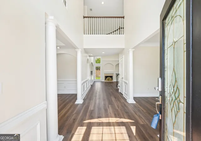 Photo 2 of Single family home for sale at 5041 Duxford Dr Se, Smyrna, GA 30082 | MLS# 10834391 | Listing updated on 2026-09-10