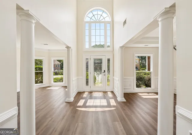Photo 3 of Single family home for sale at 5041 Duxford Dr Se, Smyrna, GA 30082 | MLS# 10834391 | Listing updated on 2026-09-10
