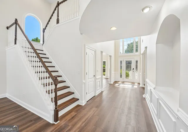 Photo 3 of Single family home for sale at 5041 Duxford Dr Se, Smyrna, GA 30082 | MLS# 10834391 | Listing updated on 2026-09-10