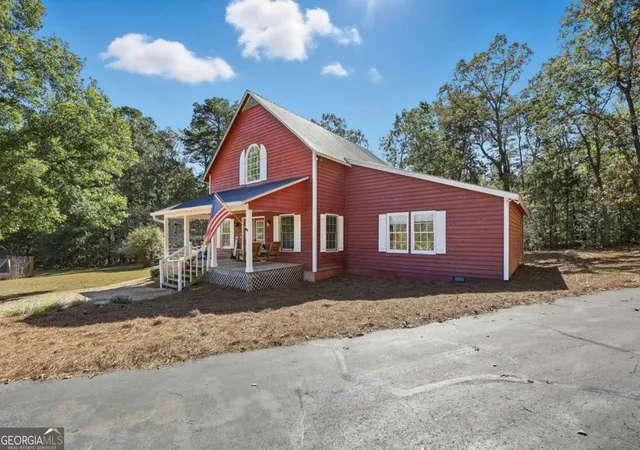 Photo 3 of Single family home for sale at 6752 Shoal Creek Rd, Clermont, GA 30527 | MLS# 10637387 | Listing updated on 2026-09-20