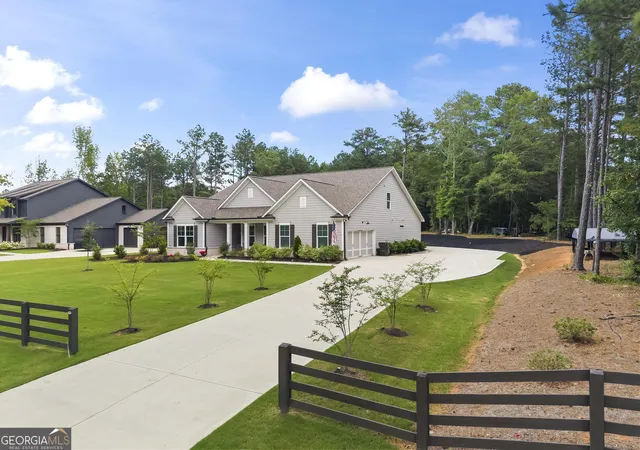 Photo 3 of Single family home for sale at 2081 Nunnally Farm Rd, Monroe, GA 30655 | MLS# 10808414 | Listing updated on 2026-08-30