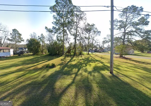 2nd image of 400 N Elm St, Adel, GA 31620 | MLS# 10797716