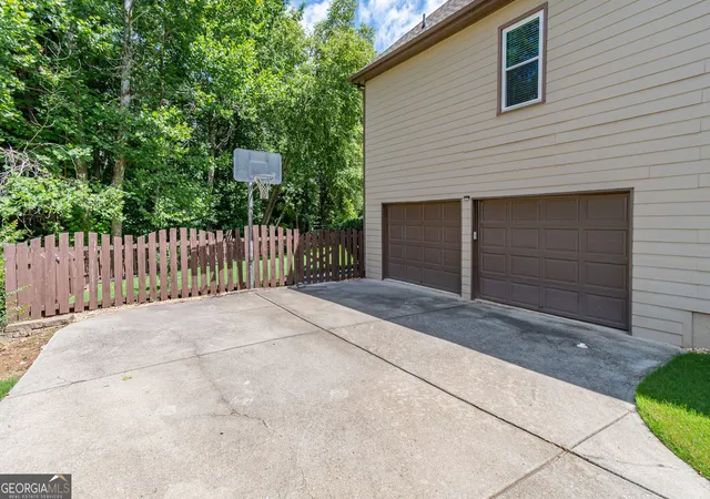 Photo 3 of Single family home for sale at 2914 Volland Grove Trl, Lawrenceville, GA 30043 | MLS# 10784726 | Listing updated on 2026-09-17