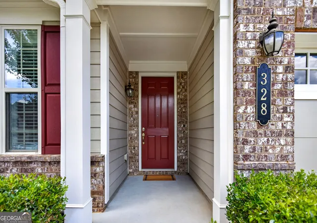 Homes for sale in Peachtree City, GA | 328 Chestnut Oak Dr, Peachtree City, GA 30269 | MLS# 10801737