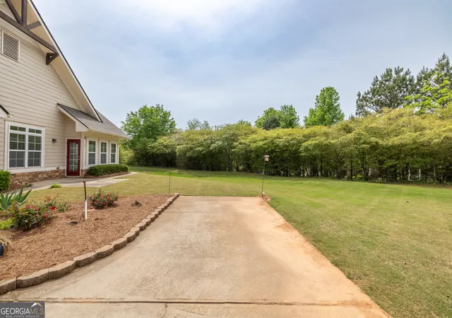 5th image of 31 Thomaston St, Newnan, GA 30263 | MLS# 10790791