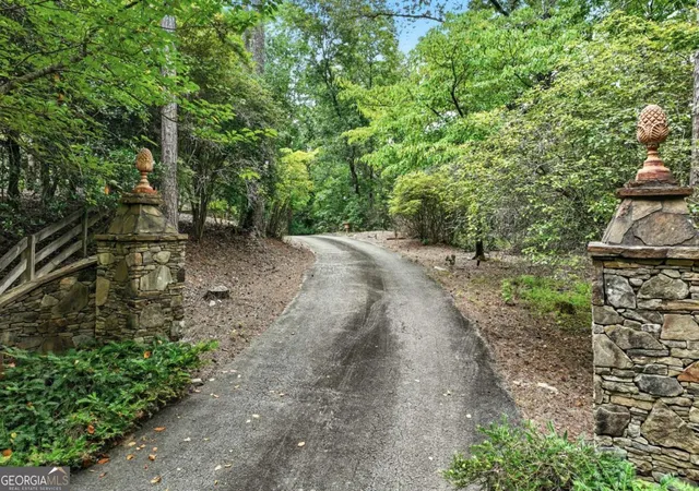 Photo 2 of Single family home for sale at 951 East Lake Dr, Gainesville, GA 30506 | MLS# 10602010 | Listing updated on 2026-09-11