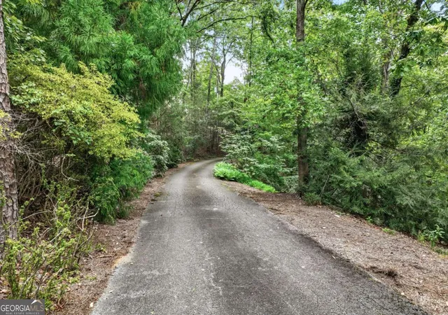 Photo 3 of Single family home for sale at 951 East Lake Dr, Gainesville, GA 30506 | MLS# 10602010 | Listing updated on 2026-10-21