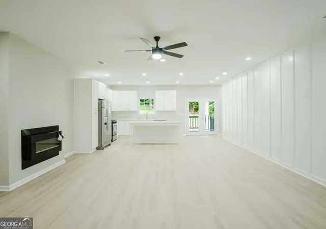Photo 3 of Single family home for sale at 135 Harriette Dr, Stockbridge, GA 30281 | MLS# 10825633 | Listing updated on 2026-08-27
