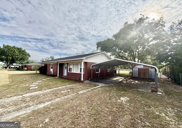 Photo 2 of Single family home for sale at 91 Wilson St, Hazlehurst, GA 31539 | MLS# 10755251 | Listing updated on 2026-08-16