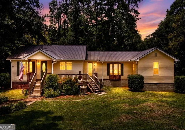 Photo 2 of Single family home for sale at 77 York Dr Ne, Plainville, GA 30733 | MLS# 10813113 | Listing updated on 2026-09-25