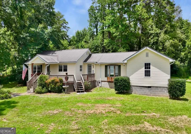 Photo 3 of Single family home for sale at 77 York Dr Ne, Plainville, GA 30733 | MLS# 10813113 | Listing updated on 2026-09-25