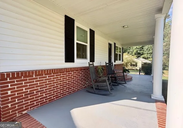 Photo 3 of Sale Pending at 206 Elizabeth St, Griffin, GA 30223 | MLS# 10603681 | Listing updated on 2025-10-03