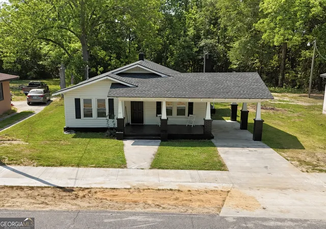 Homes for sale in Cobbtown, GA | 6946 Main St, Cobbtown, GA 30420 | MLS# 10741131