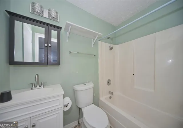 5th image of 2498 Robinhood Dr, Ellenwood, GA 30294 | MLS# 10808184
