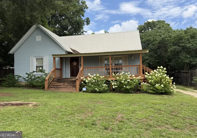 Homes for sale in Valley, AL | 118 Jefferson St, Valley, AL 36854 | MLS# 10791068