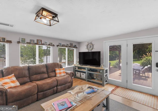 4th image of 531 Parker Rd, Covington, GA 30014 | MLS# 10813387