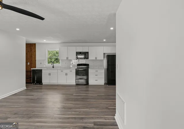 Photo 4 of Single family home for sale at 104 Belleau Woods Dr, Newnan, GA 30263 | MLS# 10822499 | Listing updated on 2026-09-28