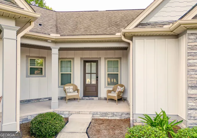 2nd image of 415 Vanderbilt Pkwy, Newnan, GA 30265 | MLS# 10831761
