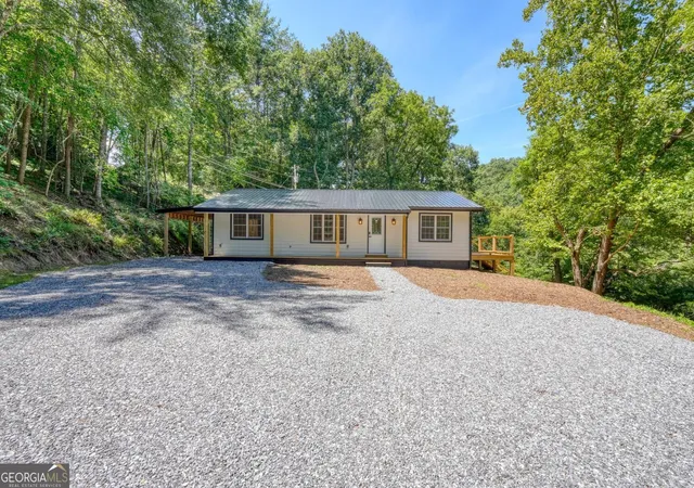 Photo 2 of House for sale at 6564 Crooked Creek Rd, Young Harris, GA 30582 | MLS# 10834106 | Listing updated on 2026-09-14
