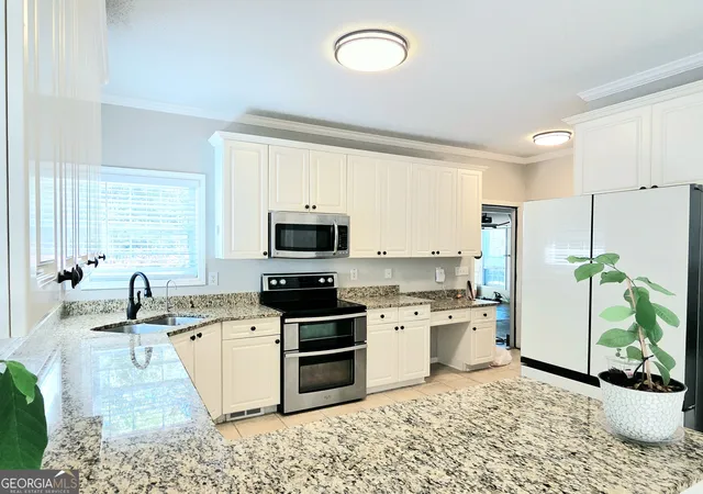 Photo 4 of Single family home for sale at 150 Canal Pl, Fayetteville, GA 30215 | MLS# 10832479 | Listing updated on 2026-09-08