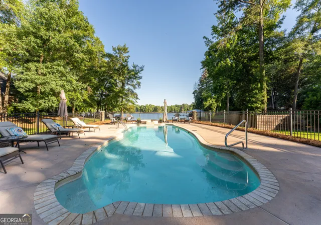 Homes for sale in Milledgeville, GA | 183 Lakecrest Dr, Milledgeville, GA 31061 | MLS# 10778942