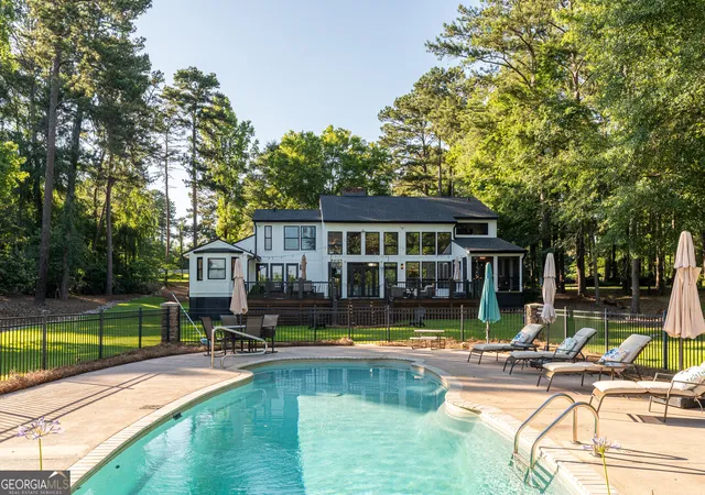 Homes for sale in Milledgeville, GA | 183 Lakecrest Dr, Milledgeville, GA 31061 | MLS# 10778942