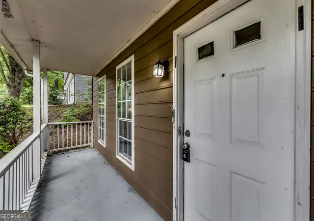 Photo 2 of Single family home for sale at 759 Greenhedge Dr, Stone Mountain, GA 30088 | MLS# 10803885 | Listing updated on 2026-09-14