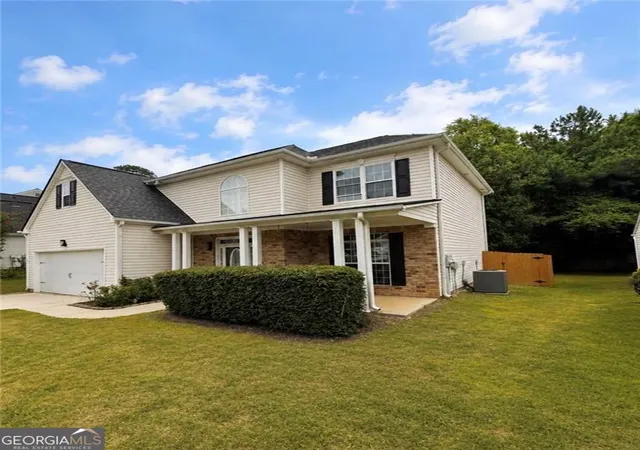Photo 2 of Single family home for sale at 2162 Fall Creek Lndg, Loganville, GA 30052 | MLS# 10822276 | Listing updated on 2026-09-05