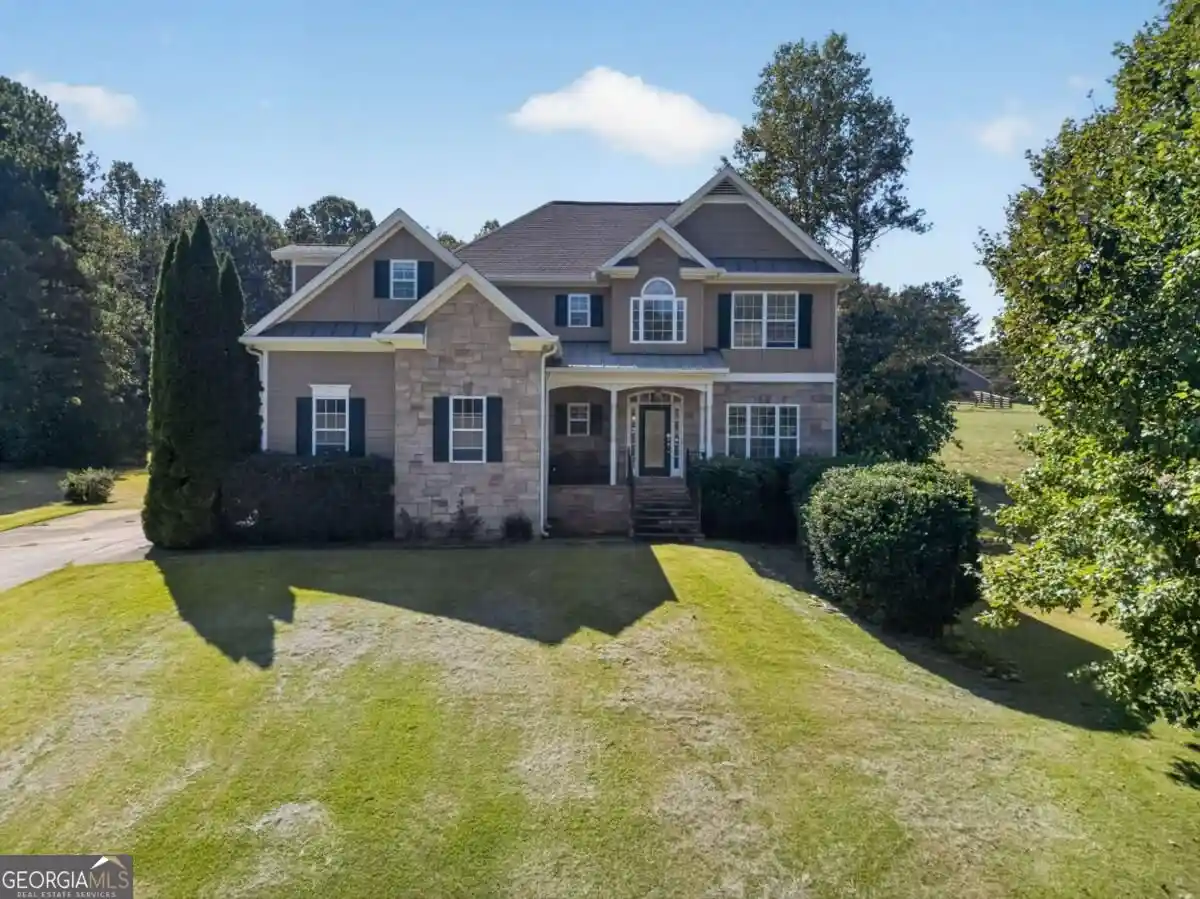 Photo 1 of Single family home for sale at 109 W Lake Blvd, Carrollton, GA 30116 | MLS# 10866747 | Listing updated on 2026-10-23