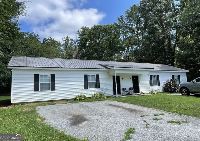 Homes for sale in Newborn, GA | 156 S Johnson St, Newborn, GA 30056 | MLS# 10775084