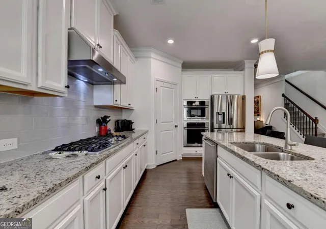 Photo 4 of Sale Pending at 2730 Crimson Downs Dr, Cumming, GA 30040 | MLS# 10724346 | Listing updated on 2026-08-22