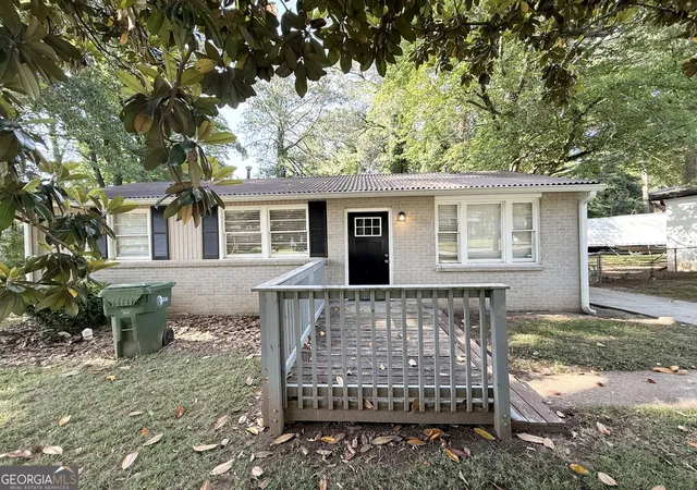 2nd image of 323 Simca St Se, Atlanta, GA 30354 | MLS# 10830249