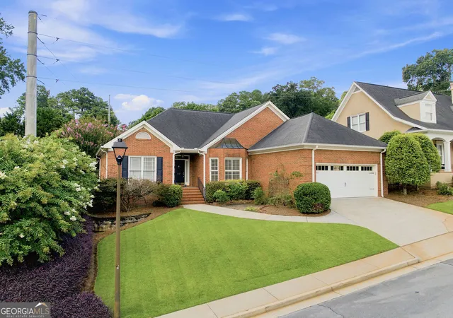 Photo 1 of Single family home for sale at 112 Vinings Dr Se, Rome, GA 30161 | MLS# 10810601 | Listing updated on 2026-09-05