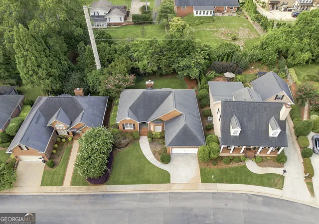 Photo 3 of Single family home for sale at 112 Vinings Dr SE, Rome, GA 30161 | MLS# 10810601 | Listing updated on 2026-09-05