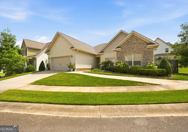 Photo 1 of Single family home for sale at 368 Carillon Ln, Macon, GA 31210 | MLS# 10833117 | Listing updated on 2026-09-03