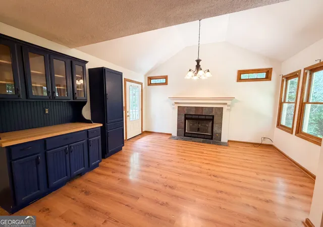 Photo 3 of Single family home for sale at 2623 Wellington Dr, Marietta, GA 30062 | MLS# 10765716 | Listing updated on 2026-10-17